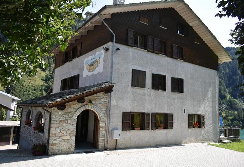 Szálloda Albergo Mangusta