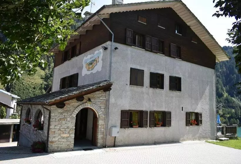 ホテル Albergo Mangusta