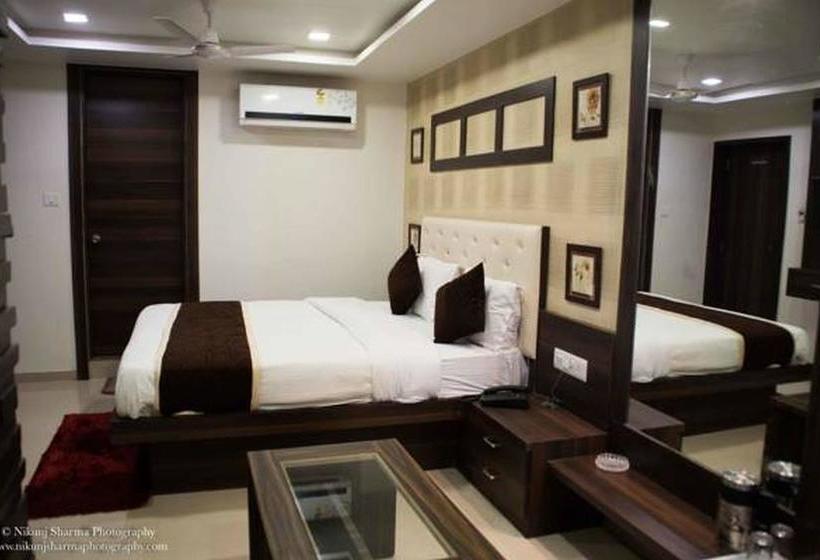 בית מלון כפרי Gitanjali Inn By Bizzgrow , Ahmedabad