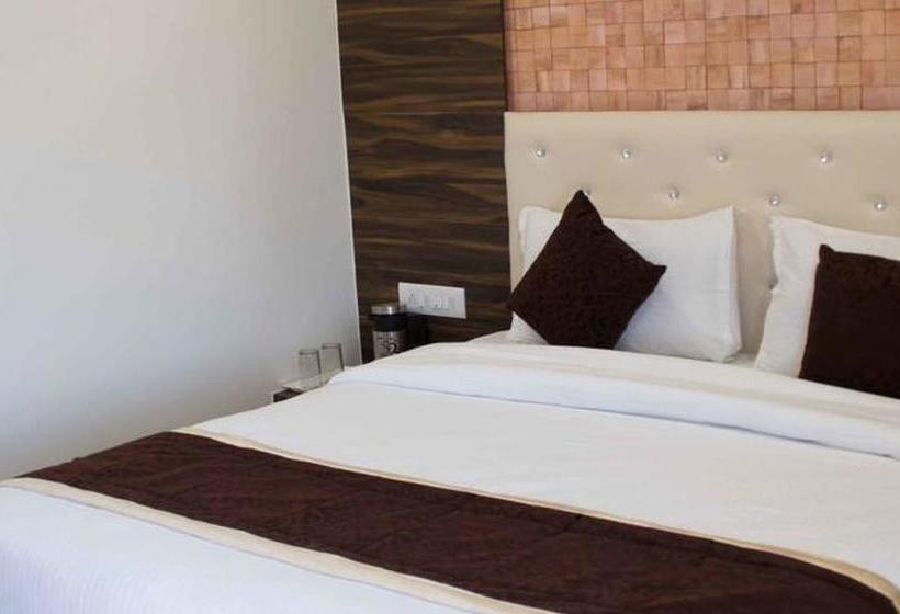 בית מלון כפרי Gitanjali Inn By Bizzgrow , Ahmedabad