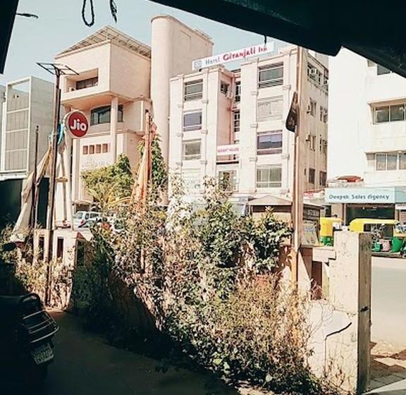 בית מלון כפרי Gitanjali Inn By Bizzgrow , Ahmedabad