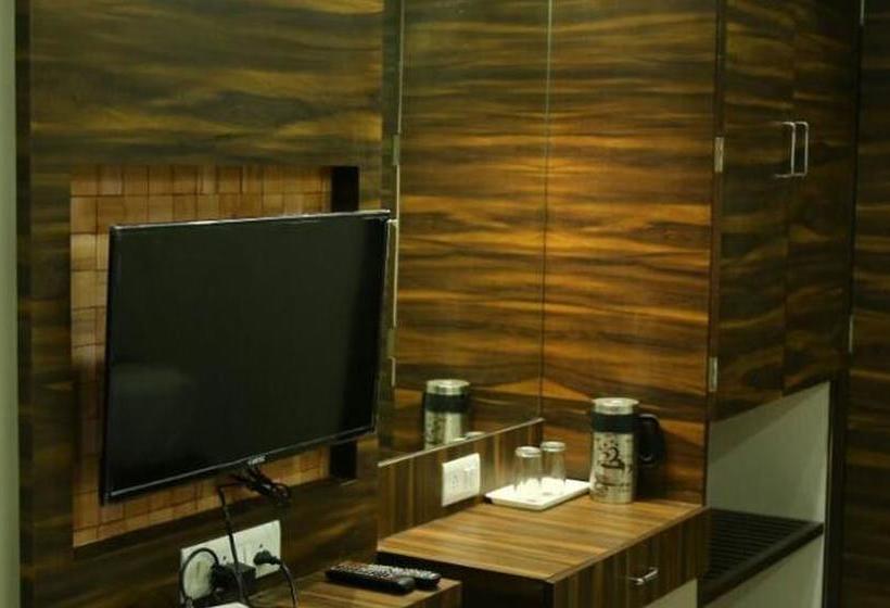 בית מלון כפרי Gitanjali Inn By Bizzgrow , Ahmedabad