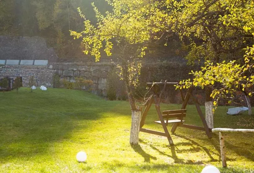 Hotelli Villa Billa