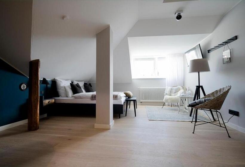 Отель Villa Weiss