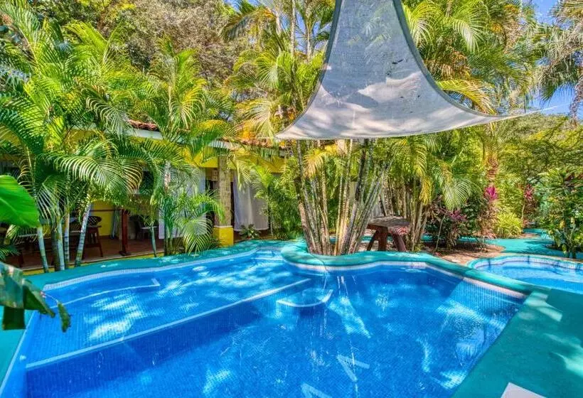 Hotelli Villas Verdes