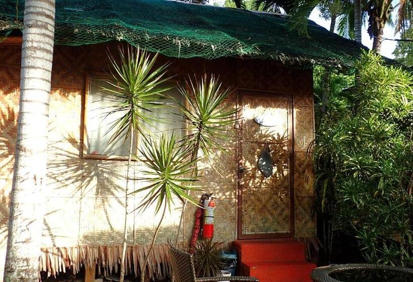 Island Tiki Paradise Resort