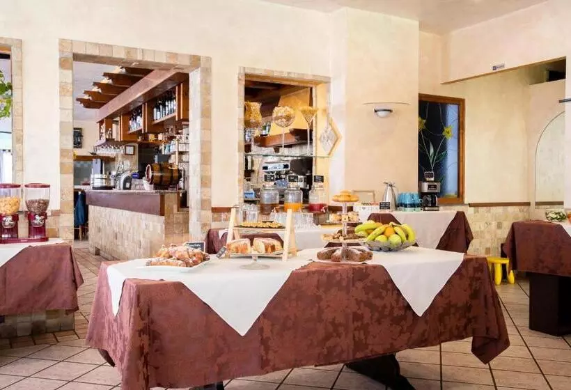 تختخواب و صبحانه Casa Merano Residence & Ristorante Bibione Centro