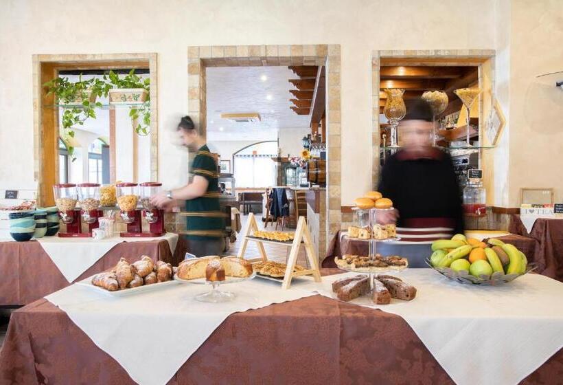 צימר Casa Merano Residence & Ristorante Bibione Centro