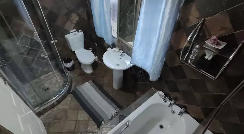 تختخواب و صبحانه Premiere Guesthouse