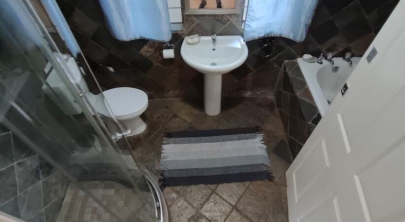 Aamiaismajoitus (B&B) Premiere Guesthouse