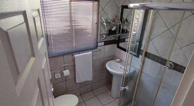 Aamiaismajoitus (B&B) Premiere Guesthouse