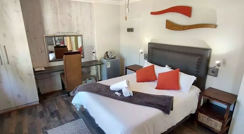 تختخواب و صبحانه Premiere Guesthouse