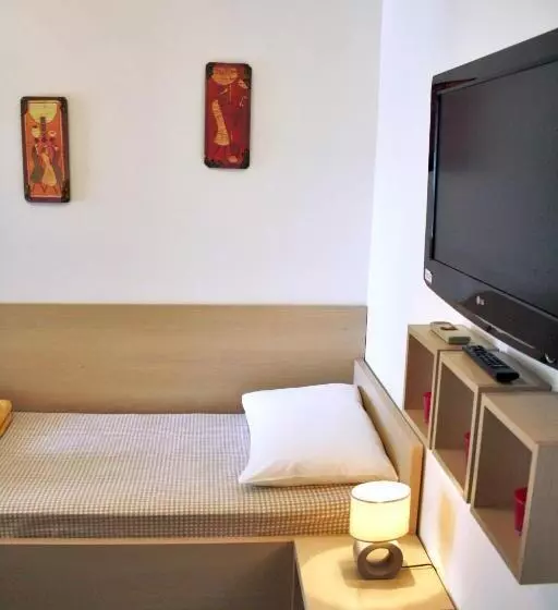 ベッドアンドブレックファースト Rooms Fitea
