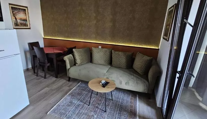ベッドアンドブレックファースト Sobe/rooms Riva