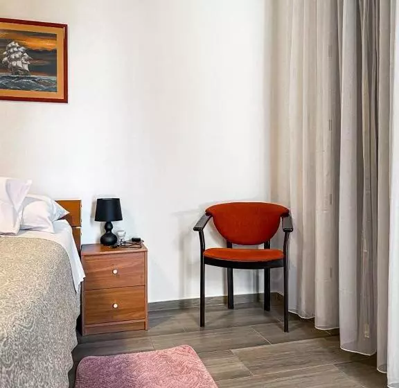 ベッドアンドブレックファースト Sobe/rooms Riva