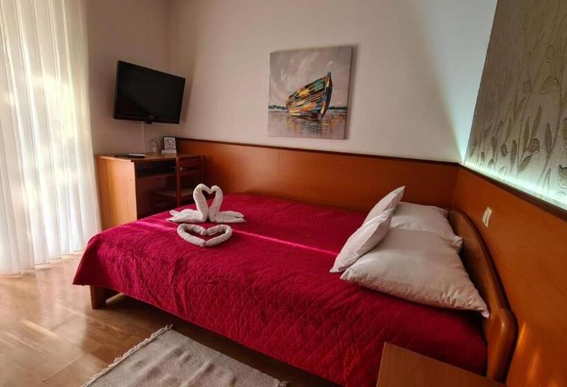 Bed and Breakfast Sobe/rooms Riva