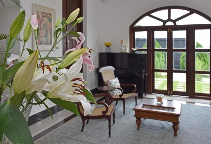 Resort Fox Kandy