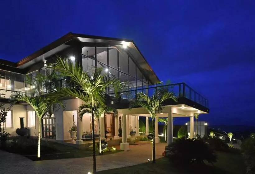 Resort Fox Kandy