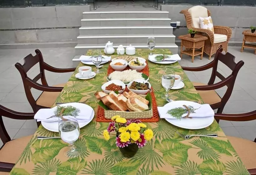 Resort Fox Kandy