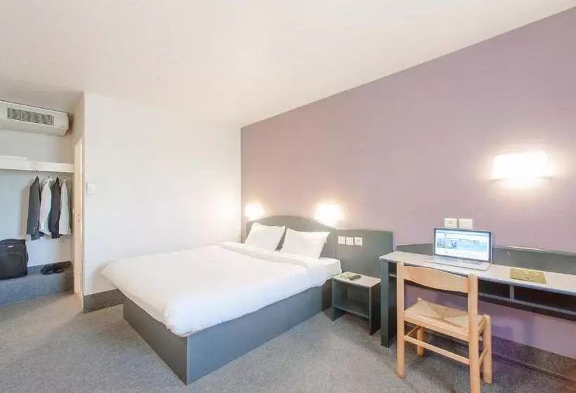 B&b Hotel Saclay