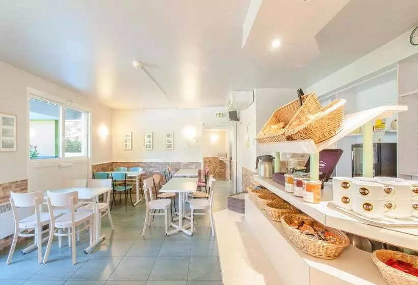 B&b Hotel Saclay