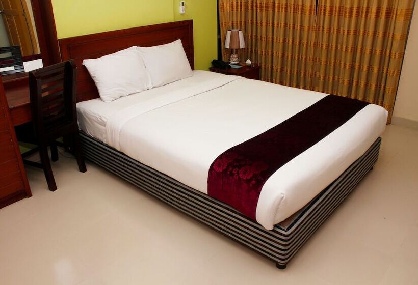 هتل Lighthouse Family Retreat