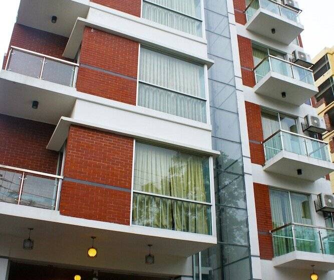 هتل Lighthouse Family Retreat