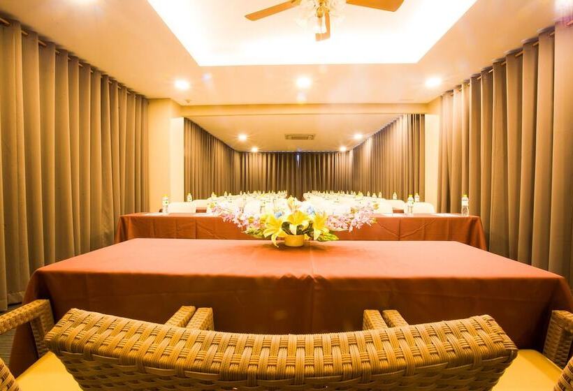 호텔 Romantic Khon Kaen