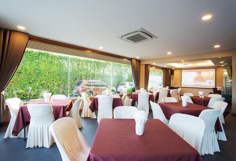 호텔 Romantic Khon Kaen