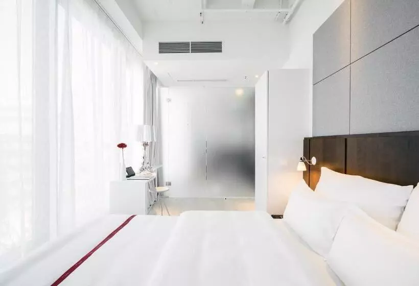 Ruby Lilly Hotel Munich