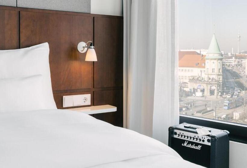 Ruby Lilly Hotel Munich