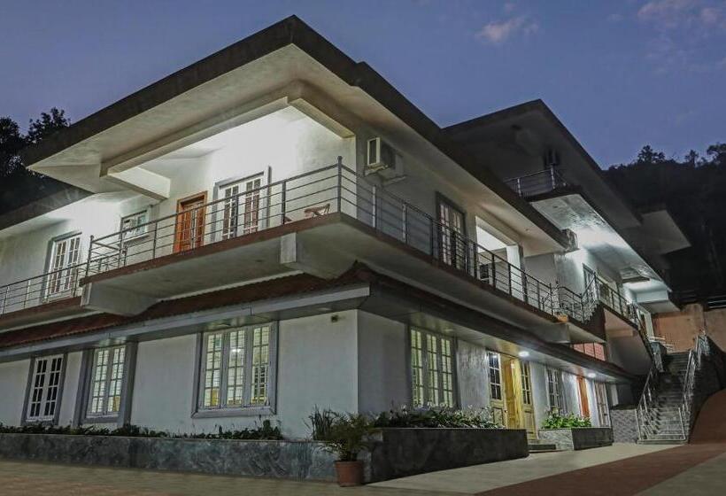 Hotell Treebo Yajna Comforts