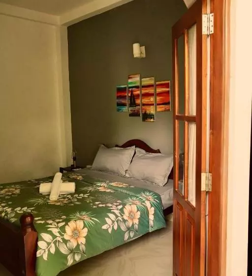 تختخواب و صبحانه Sea Life Guest & Surf House