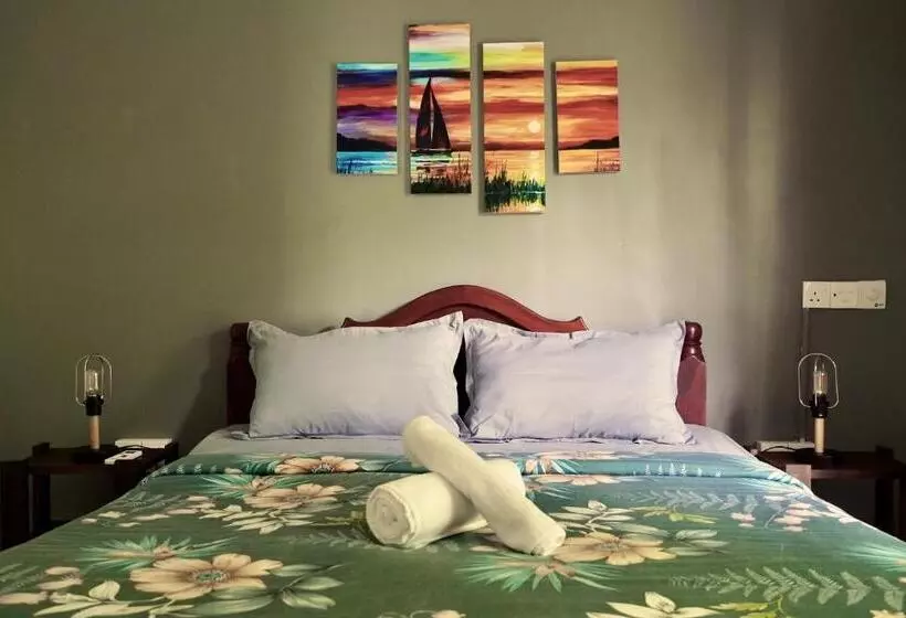 تختخواب و صبحانه Sea Life Guest & Surf House