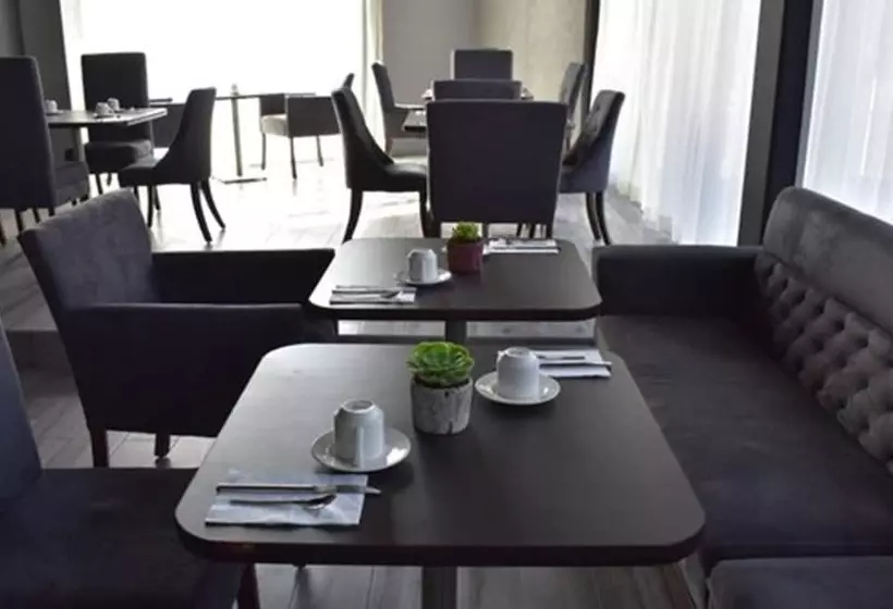 Esduma Hk Hotel Pachuca