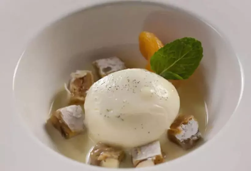 Esduma Hk Hotel Pachuca