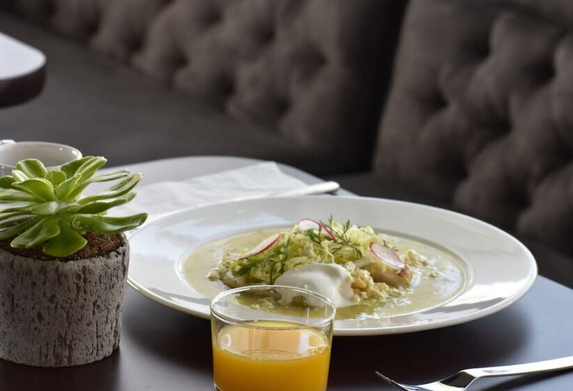 Esduma Hk Hotel Pachuca