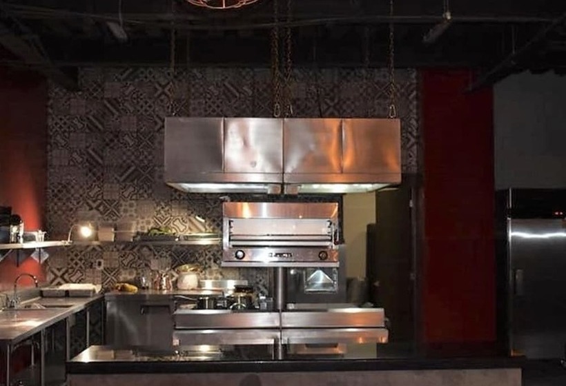 Esduma Hk Hotel Pachuca