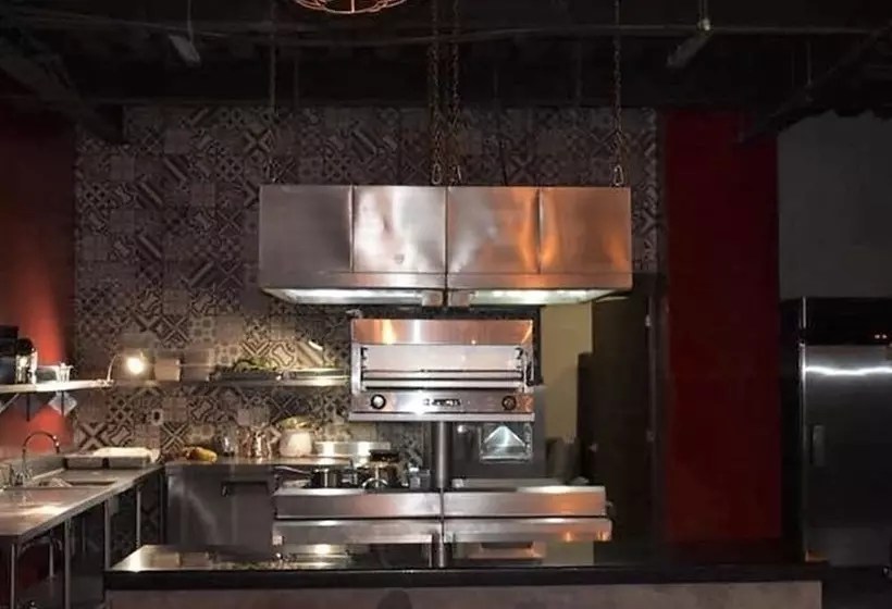 Esduma Hk Hotel Pachuca