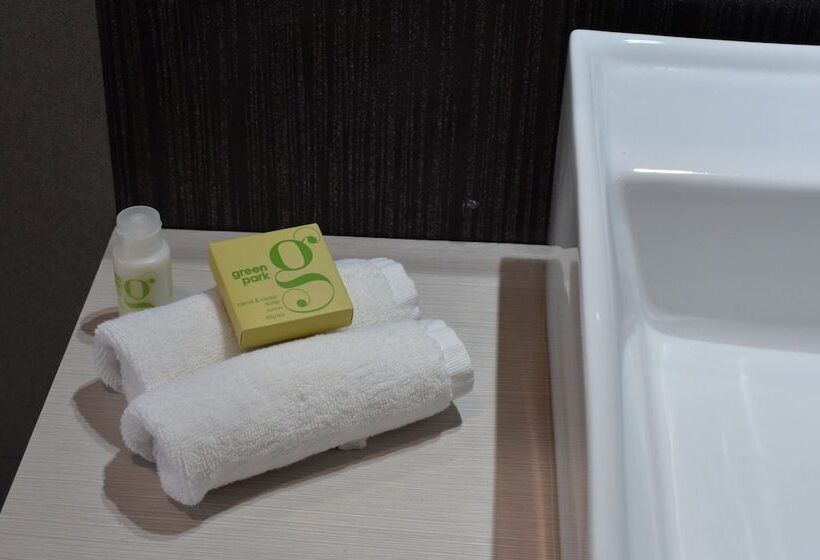 Esduma Hk Hotel Pachuca