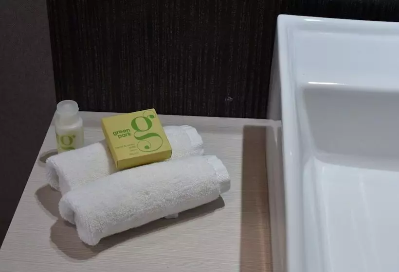 Esduma Hk Hotel Pachuca