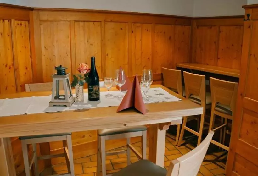 Hotelli Gasthof Engel