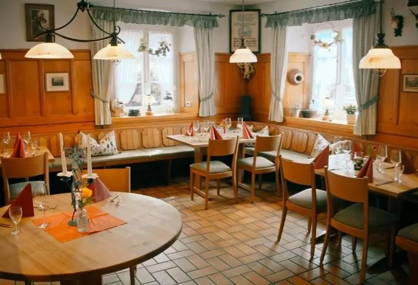 Hotelli Gasthof Engel