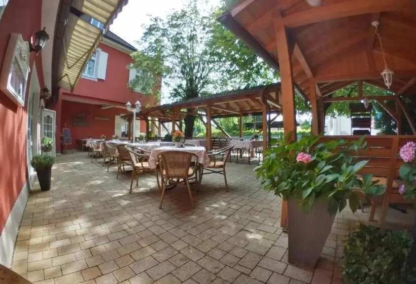 Hotelli Gasthof Engel