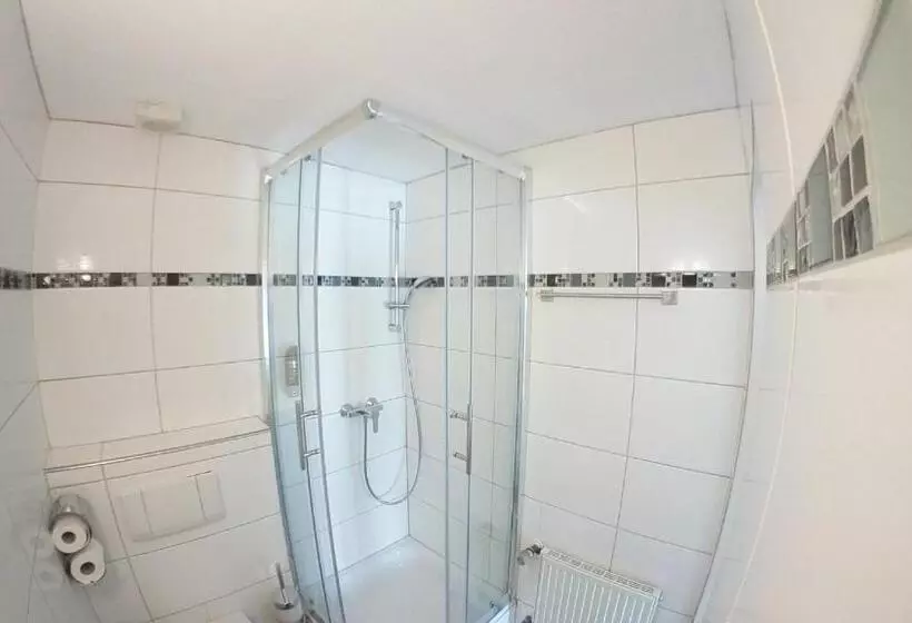 Hotelli Gasthof Engel