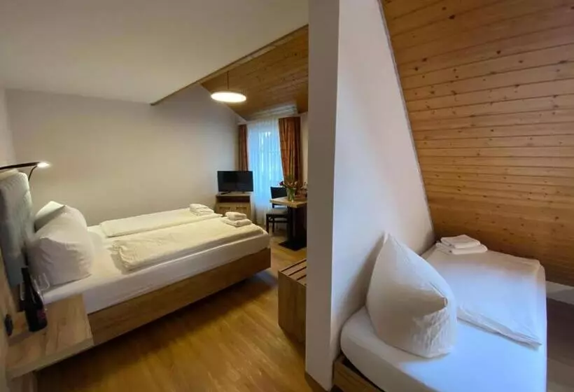 Hotelli Gasthof Engel