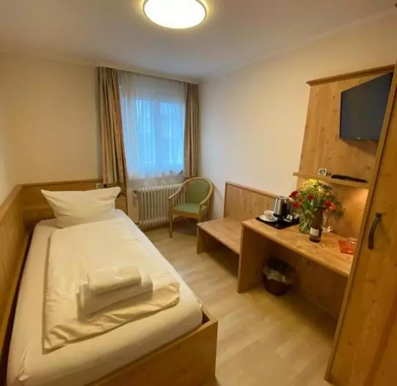 Hotelli Gasthof Engel