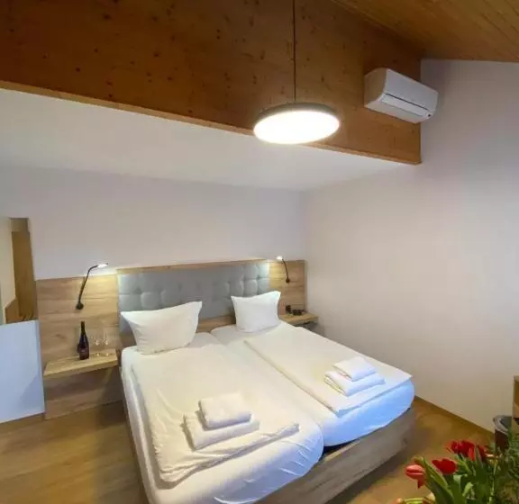 Hotelli Gasthof Engel