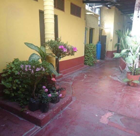 ホテル Hacienda San Jose