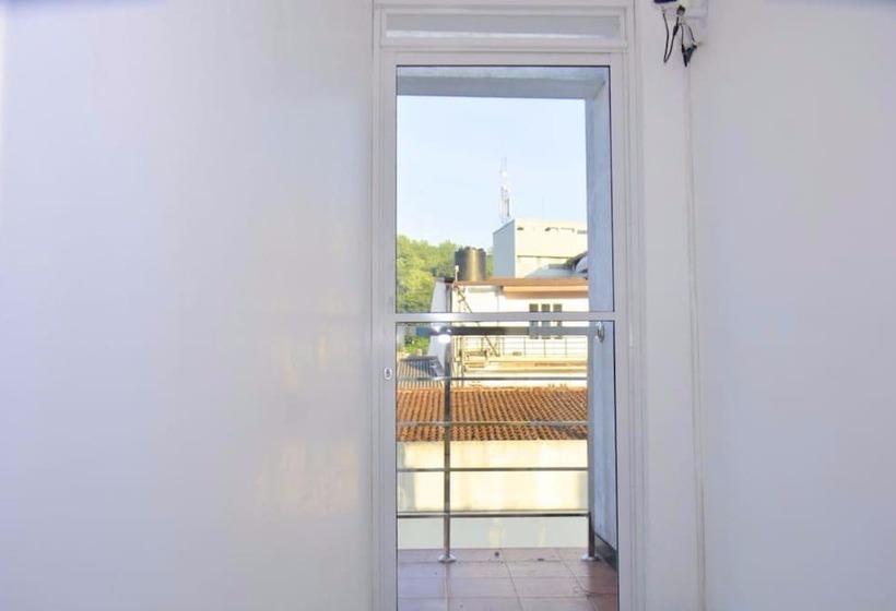 Rush City Hotel Kandy